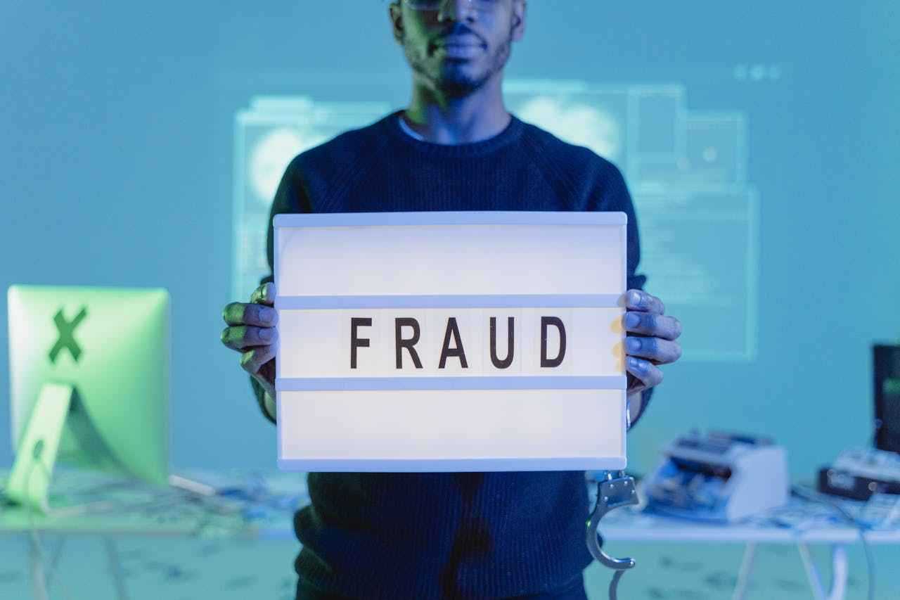 被告詐欺如何自保？律師教你應對提告與自清方法！