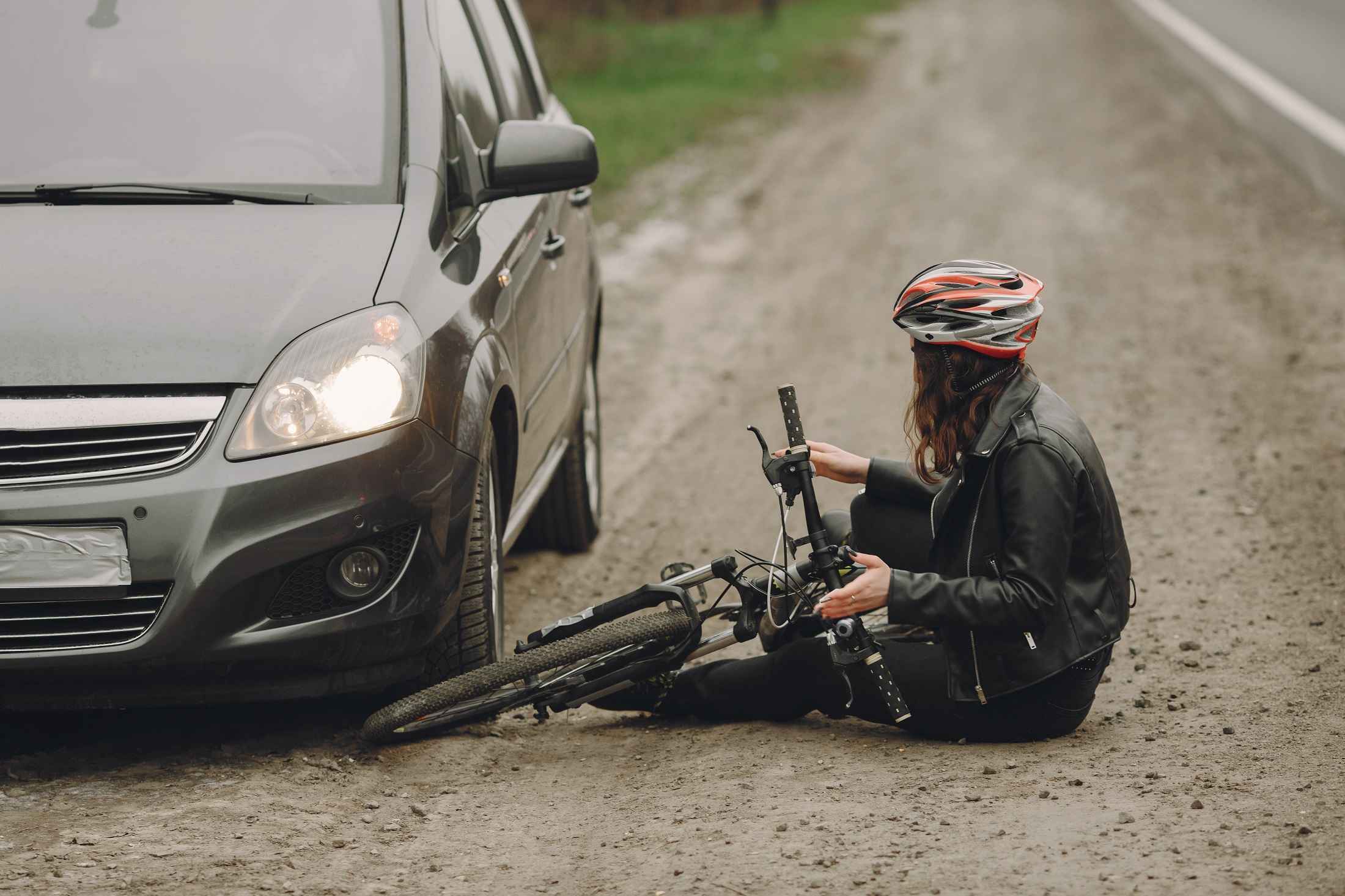 出<a href="/posts/hiring-a-car-accident-lawyer">車禍被告</a>過失傷害怎麼辦？